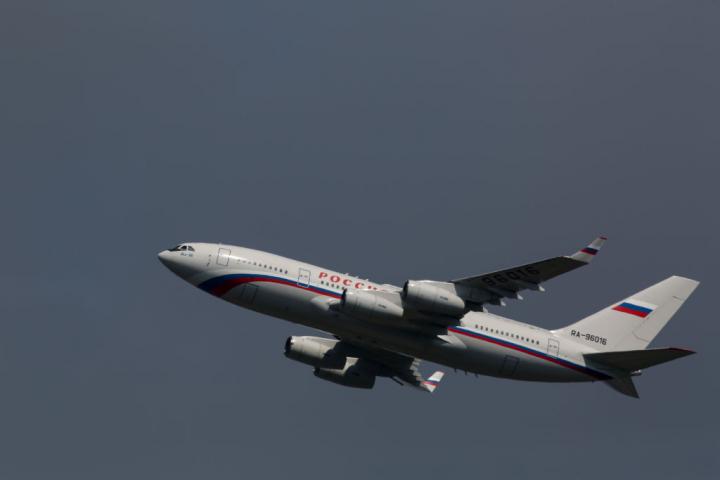 Un avión ruso Ilyushin Il-96-300