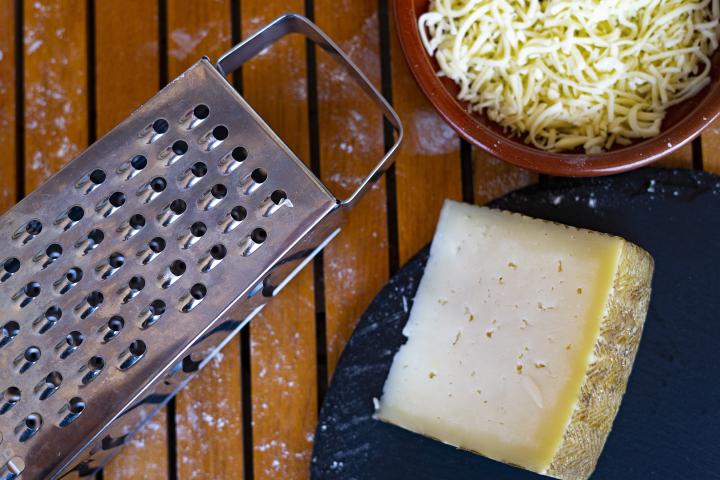 Rallador de queso.
