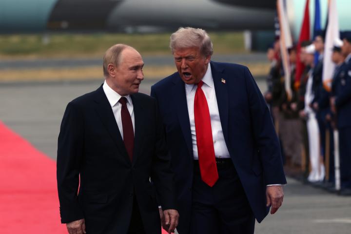 Vladimir Putin y Donald Trump en Anchorage (Alaska), este viernes.