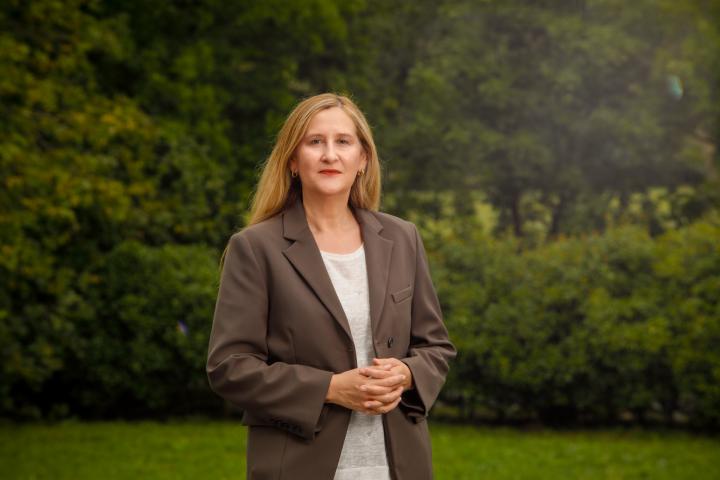 Luz Gabás en la presentación de su novela 'Corazón de oro'