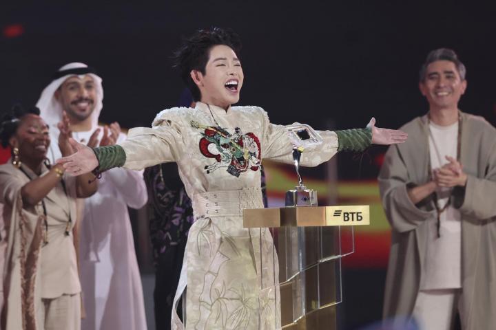 Foto del representante de Vietnam, Duc Phuc.