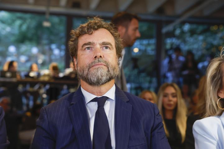 Iván Espinosa de los Monteros durante el acto en el que presenta la Fundación Atenea