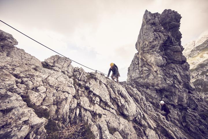 Montañeros en una vía ferrata, en una imagen de archivo