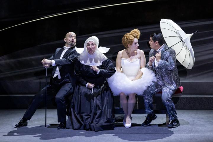 Parte del elenco de 'Faust'.