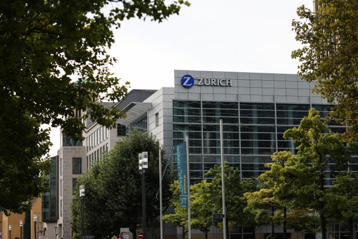 Imagen de archivo de la sede de la aseguradora Zurich en Frankfurt (Alemania).