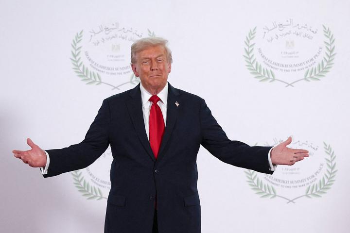 Donald Trump, ufano en la presentación de la cumbre de Sharm El-Sheik