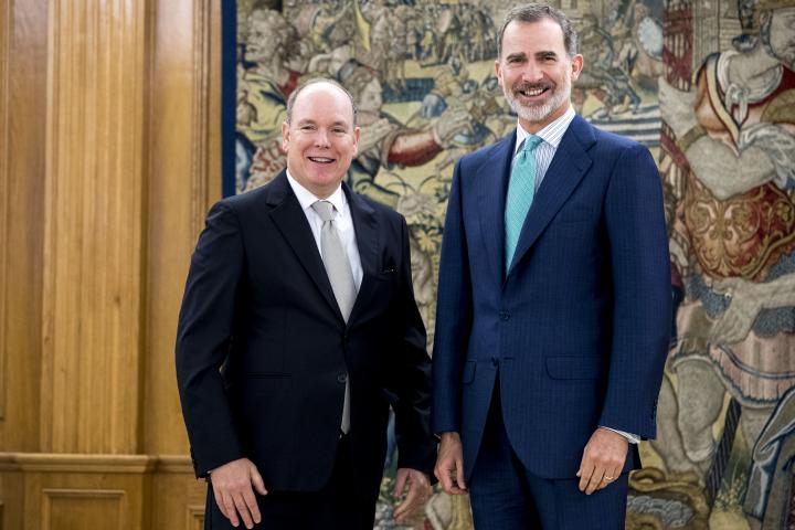 Alberto de Mónaco y Felipe VI en un encuentro oficial en el Palacio de La Zarzuela en junio de 2019
