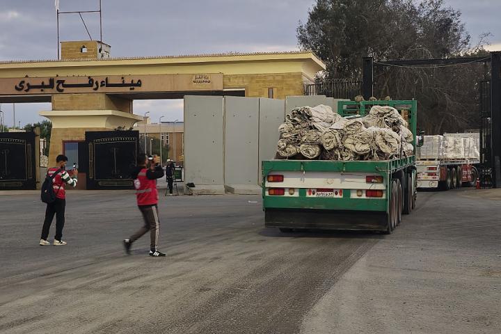 Imagen de camiones en Rafah el 19 de octubre de 2025.