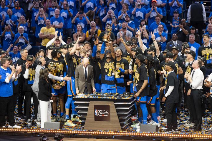 Oklahoma City Thunder levanta el título de campeón de la NBA