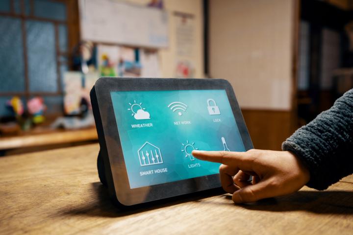 Persona-desconecta-wifi-movil