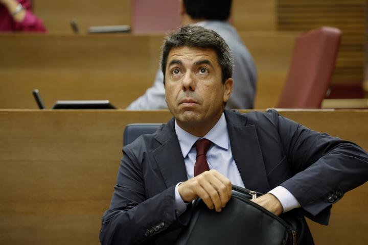 El presidente valenciano, Carlos Mazón durante la sesión de control parlamentario al gobierno sobre el aniversario de la dana del 29 de octubre de 2024.