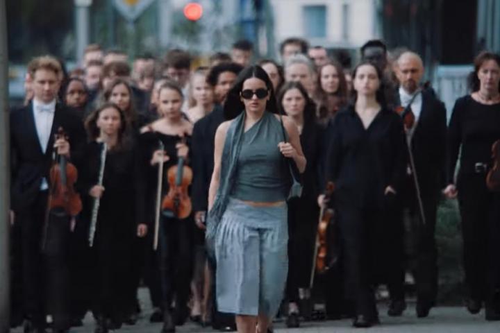 Rosalía, en una escena de 'Berghain'