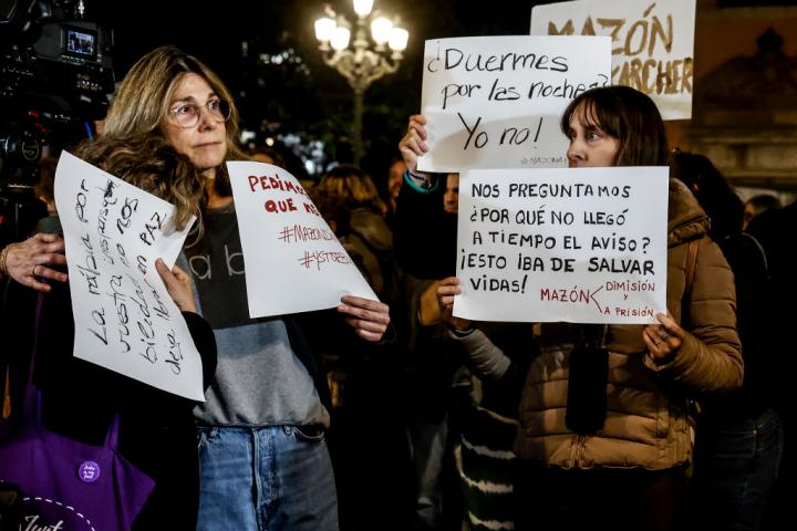 alt="alt="Manifestación en Valencia el 30 de noviembre de 2024.""