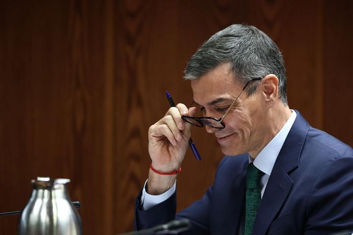 Pedro Sánchez, con gafas; una imagen llamada a ser viral a partir de hoy