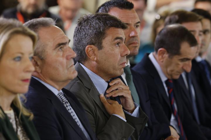 carlos-mazon-acto-diputacion-valencia