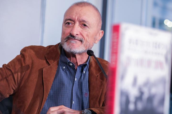 El escritor Arturo Pérez-Reverte, en la presentación de 'Revolución' el 3 de octubre de 2022.