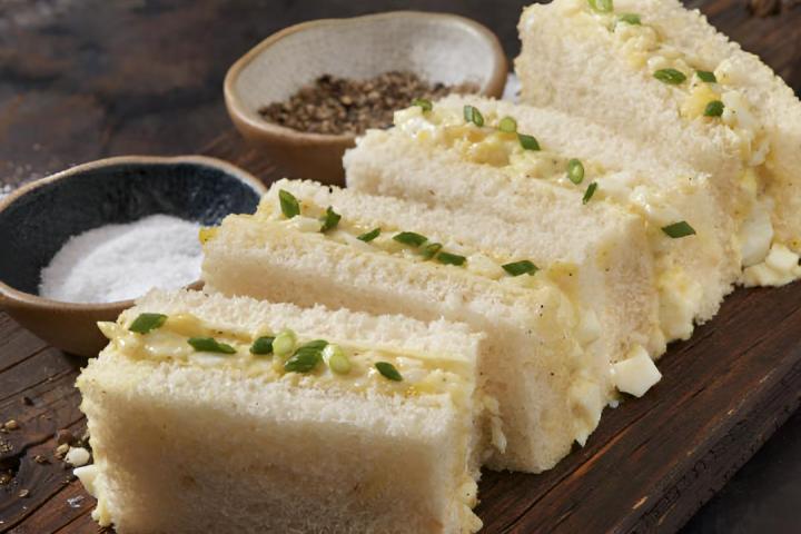 El popular tamago sando, un sencillo sándwich japonés