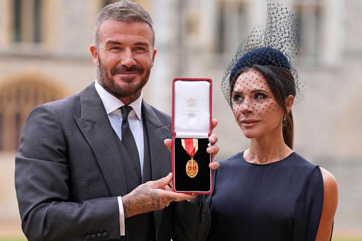 David y Victoria Beckham, este martes tras la investidura en el castillo de Windsor