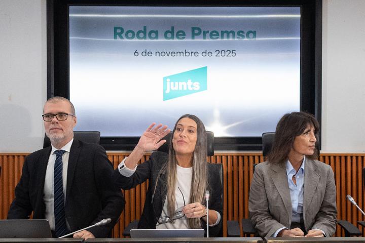 Miriam Nogueras, durante la comparecencia de Junts este jueves