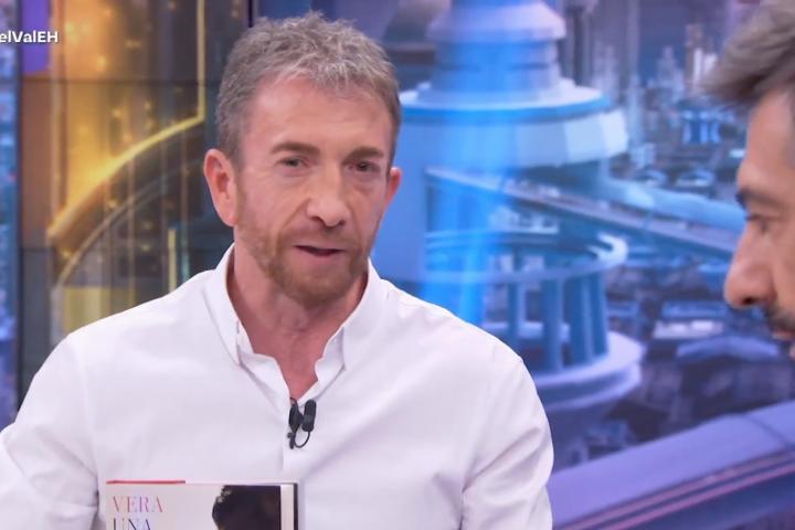 El presentador de El Hormiguero, Pablo Motos, y el escritor Juan Del Val.