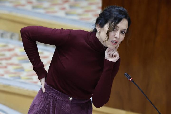 La presidenta regional, Isabel Díaz Ayuso interviene en el pleno de la Asamblea de Madrid, este jueves