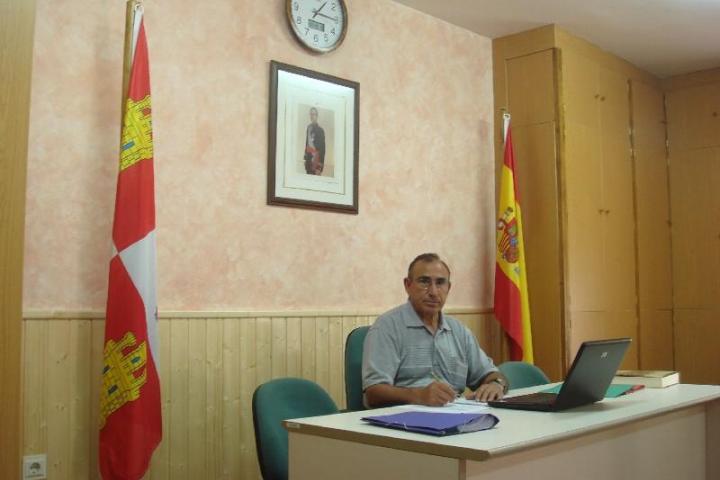 Timoteo Arranz en el Ayuntamiento de Licera