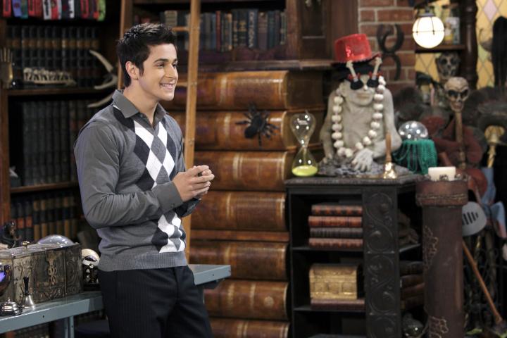 David Henrie en una escena de Los magos de Weverly Place.