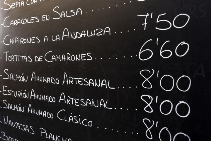 La pizarra de un restaurante en Barcelona.