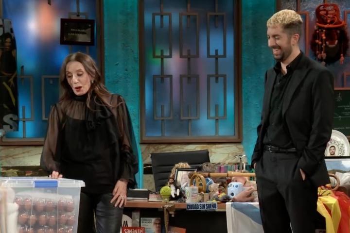 Luz Casal y David Broncano en 'La Revuelta'