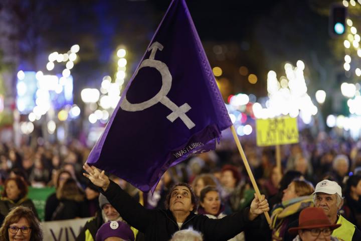 Manifestación por el 25N en Madrid, con la cabecera desde Atocha