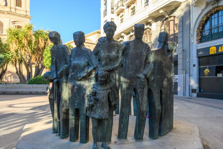 Monumento a los Derechos Humanos en Murcia.