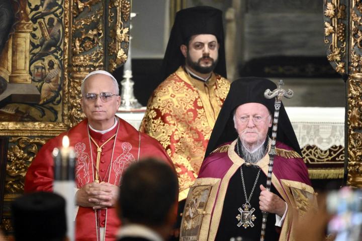 El papa este sábado en Estambul (Turquía), junto al Patriarca de Constantinopla, Bartolomé I.