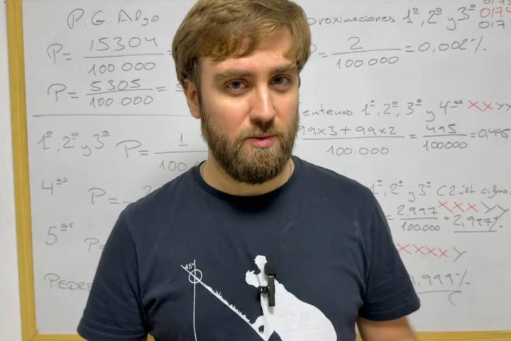 El matemático David Gonzalo aclarando tus posibilidades de que te toque algo en la Lotería