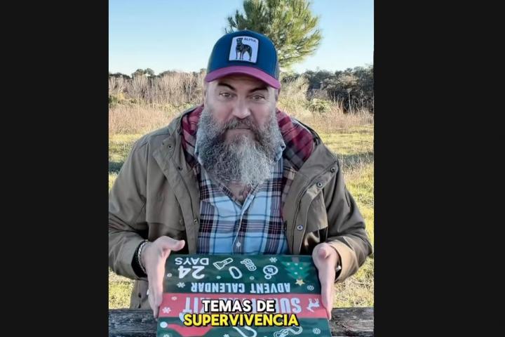 El creador de contenido @aruncinante enseña un calendario de adviento de supervivencia.