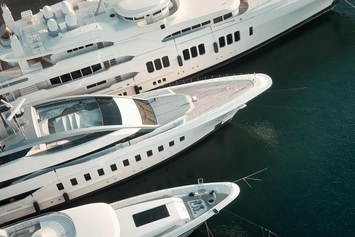 Varios yates de lujo, en una imagen de archivo