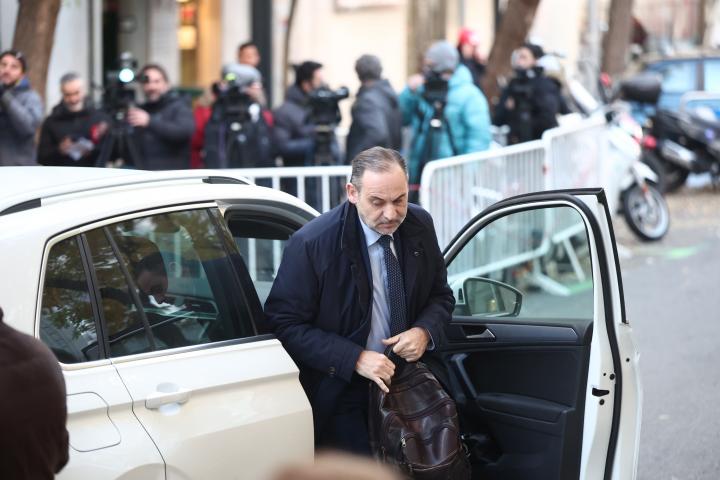 El exministro José Luis Ábalos a su llegada al Tribunal Supremo, el 27 de noviembre de 2025 en Madrid, España.