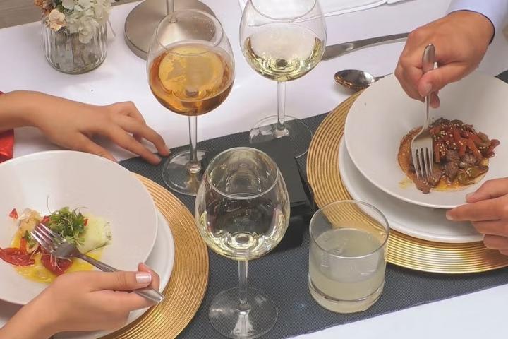 El instante de una cita cualquier en First Dates, el programa de Cuatro