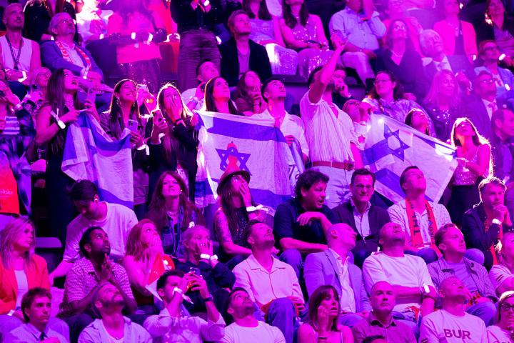 Fans israelíes, durante la celebración de Eurovisión 2025