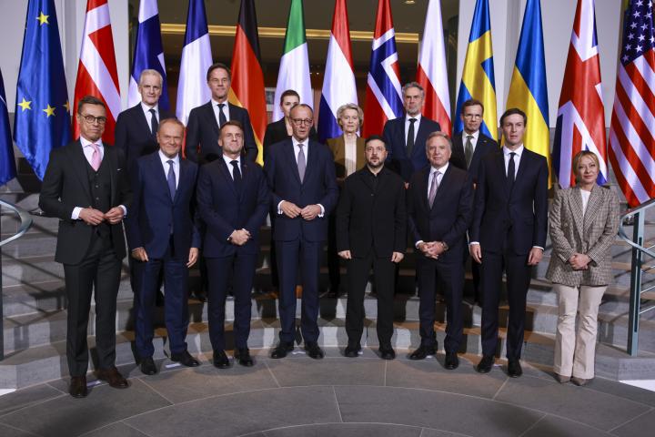 Mark Rutte junto a varios primeros ministros europeos