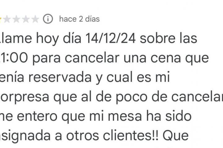 Un cliente se queja de que cancelan su reserva y la respuesta del restaurante es puro cachondeo