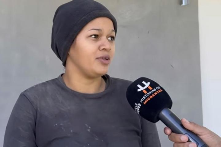 Sara, la albañila, en un momento de la entrevista