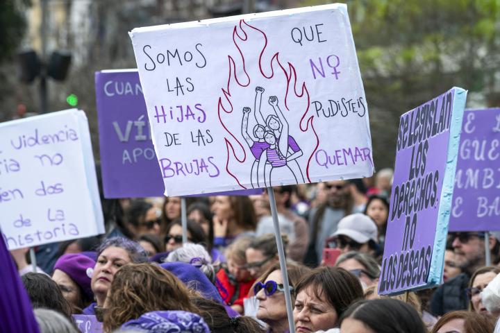 Manifestación feminista del 8 de marzo en Santander.