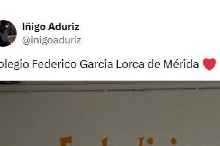 El tuit de @inigoaduriz con el lema de un colegio.