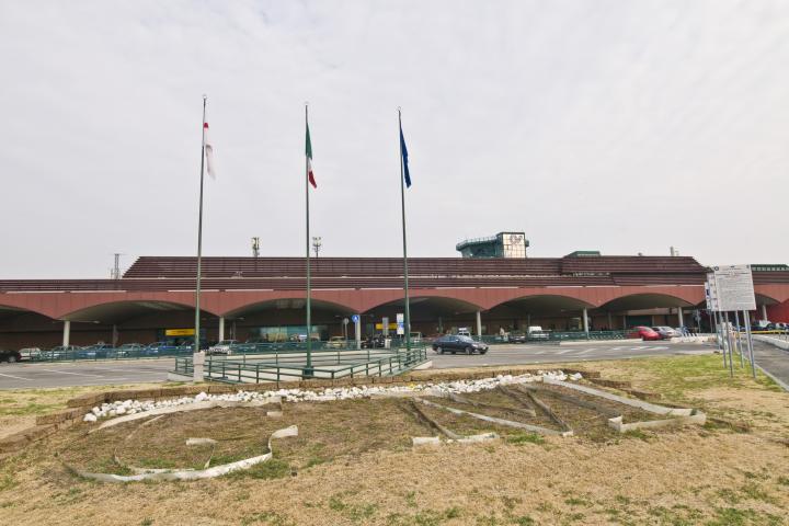 Aeropuerto de Bolonia