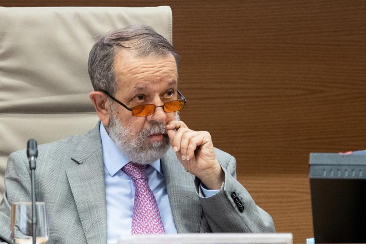 El exdirigente socialista Francisco Fernández Marugán fue diputado en ocho legislaturas y Defensor del Pueblo en funciones durante cuatro años.