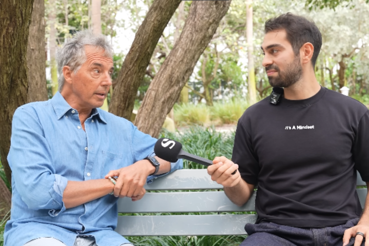 Dan Buettner, investigador de la longevidad, junto al creador de contenido canadiense, William Rossy.