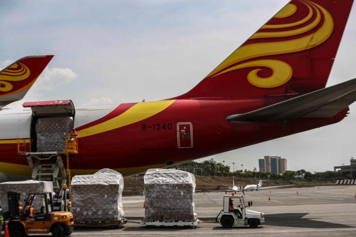 Un envío de la Asistencia Técnica Humanitaria de China, a su llegada a Caracas, (Venezuela), el 27 de mayo de 2019, con 269 toneladas de medicamentos y equipos médicos.