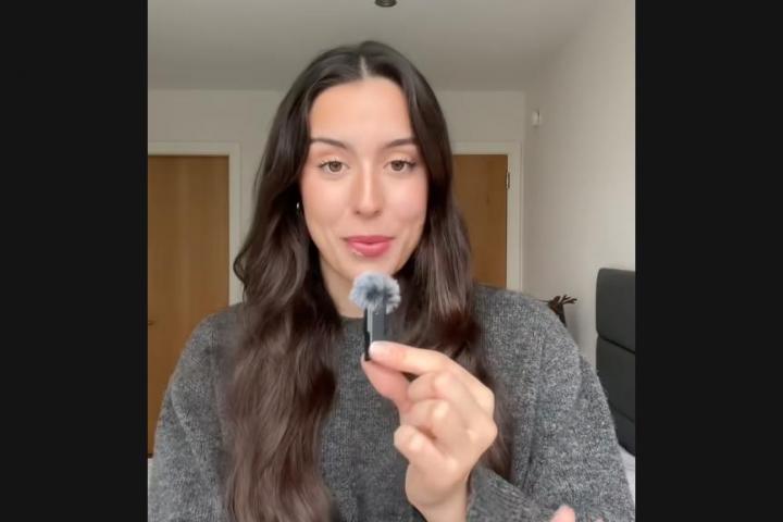 La creadora de contenido Marina Sánchez hablando de Irlanda.