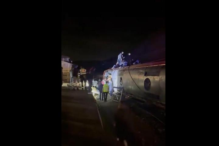 Instantes después del descarrilamiento de dos trenes en Adamuz (Córdoba).