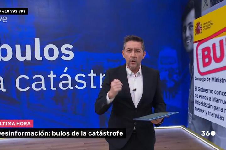 Javier Ruiz, periodista de TVE, denuncia los bulos que están circulando tras el accidente ferroviario de Aldamuz